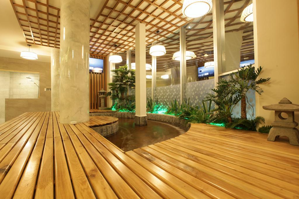 הו צ'י מין סיטי Minh Tam Hotel & Spa 3/2 מראה חיצוני תמונה