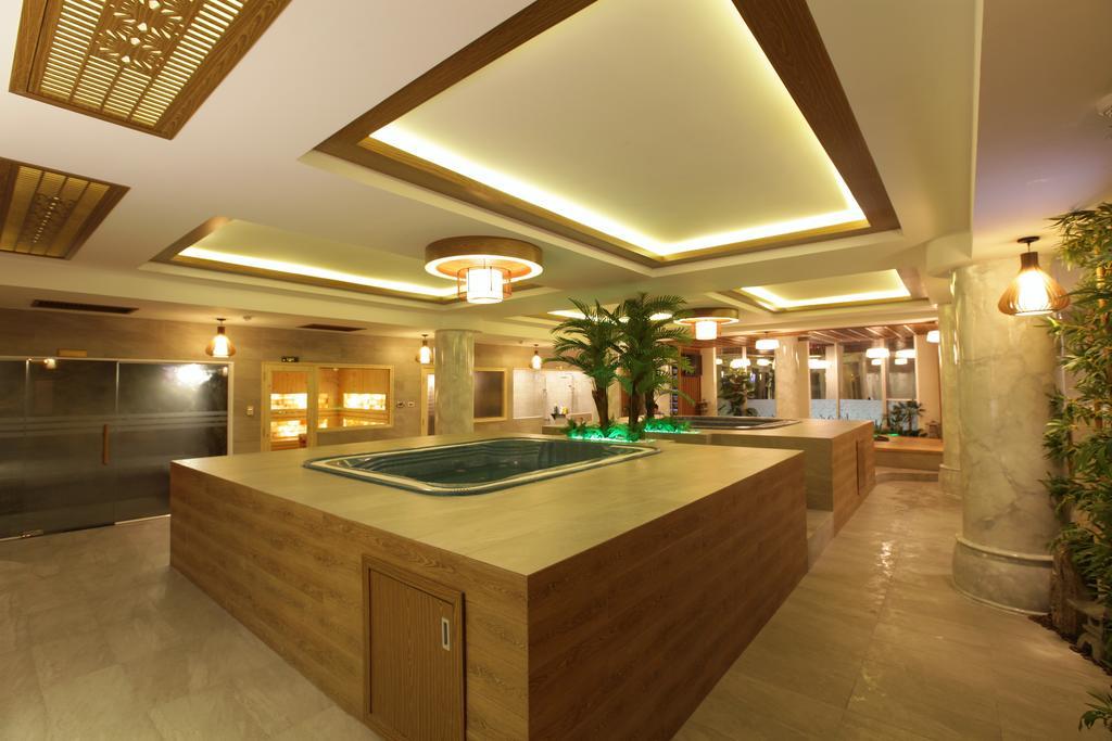 הו צ'י מין סיטי Minh Tam Hotel & Spa 3/2 מראה חיצוני תמונה