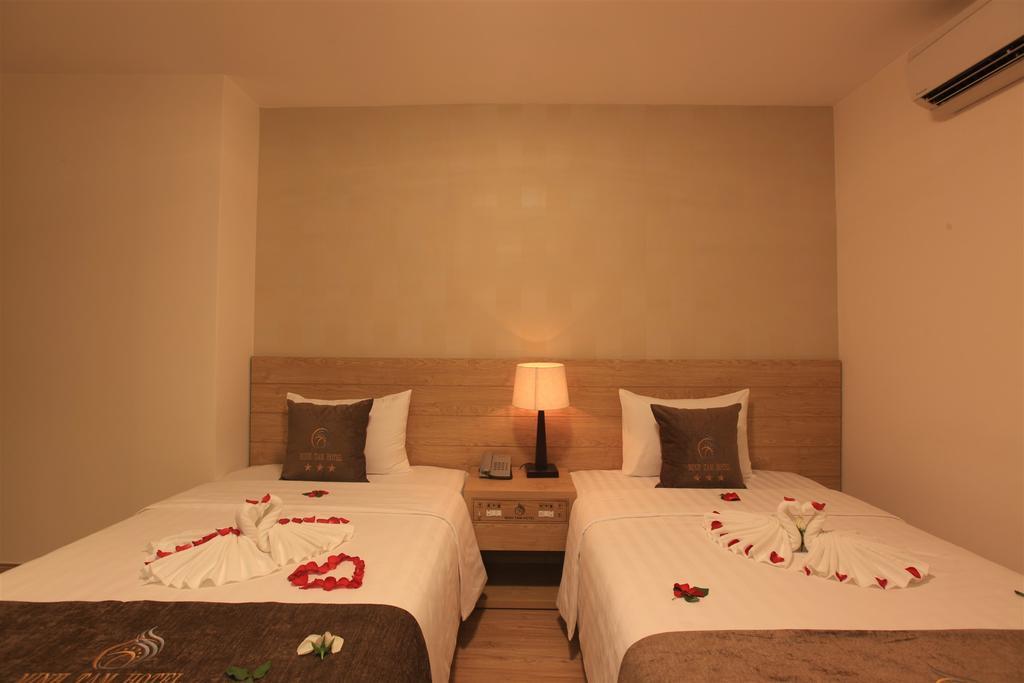 הו צ'י מין סיטי Minh Tam Hotel & Spa 3/2 מראה חיצוני תמונה
