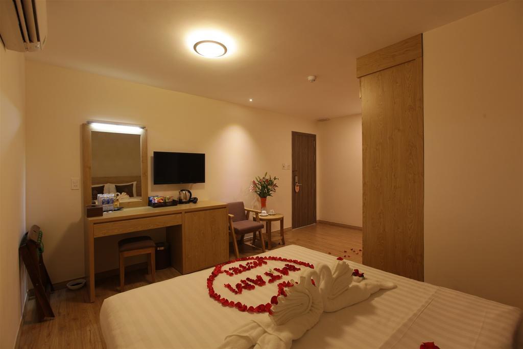 הו צ'י מין סיטי Minh Tam Hotel & Spa 3/2 מראה חיצוני תמונה