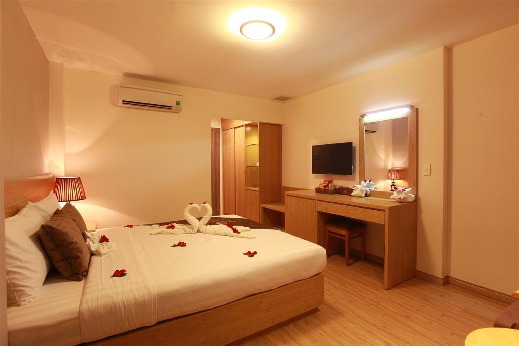 הו צ'י מין סיטי Minh Tam Hotel & Spa 3/2 מראה חיצוני תמונה