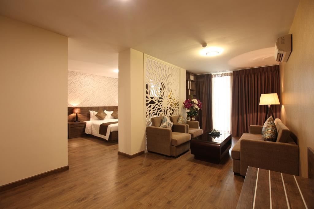 הו צ'י מין סיטי Minh Tam Hotel & Spa 3/2 מראה חיצוני תמונה